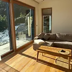 Anton's - & 아파트 *